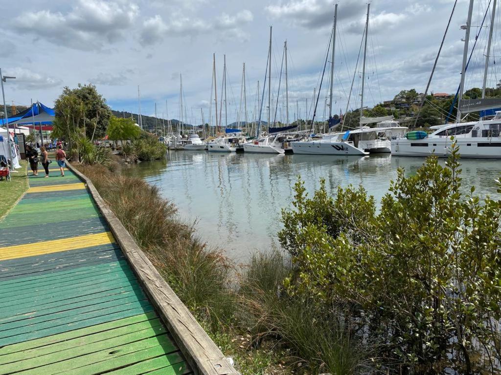 On The Water Boat House Apartment Whangarei Bagian luar foto